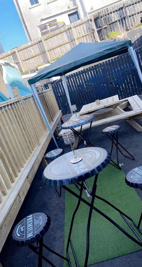 The Armada Inn Armoy Exterior photo